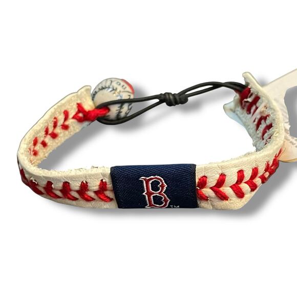 Boston Red Sox Baseball Seam Bracelet Gamewear Red Stitching Wear the Game MLB - Picture 11 of 14
